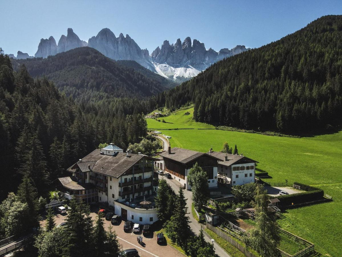 Hotel Ranuimuellerhof Funes  Exterior photo